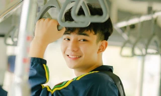 Nam sinh Học viện Nông nghiệp hóa “tiểu thịt tươi” trong đồng phục trường