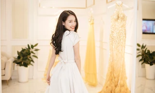 Nhã Phương rạng rỡ đi thử váy sau khi giành giải Cánh Diều Vàng