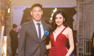 Á hậu Tú Anh quyến rũ bên dàn cầu thủ bóng rổ điển trai