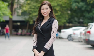 Hoa hậu Mỹ Linh tại buổi giao lưu với sinh viên Ngoại thương sáng 10/5. Ảnh: Như Ý.