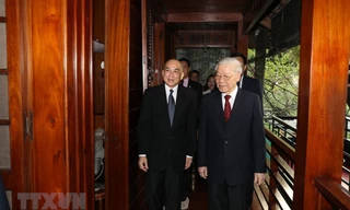 Hình ảnh các hoạt động của Quốc vương Campuchia tại Việt Nam