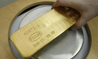 Giá vàng hôm nay 7/7: Căng thẳng dìm giá vàng xuống sâu