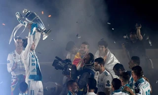 Nhìn gần lễ ăn mừng vô địch Champions League của Real
