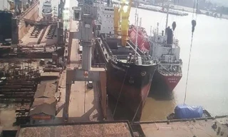 Khu vực xảy ra vụ nổ tàu tại Công ty đóng tàu Phà Rừng.