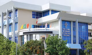 Mỗi năm, "sếp" của Xổ số Kiến thiết Ninh Thuận đút túi 446,4 triệu đồng.