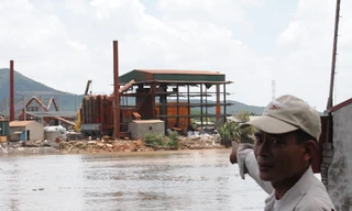 Phát hiện hai nhà máy hóa chất xây “chui”