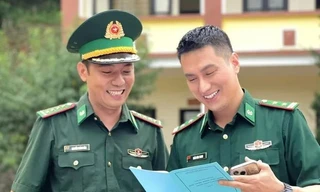 Showbiz 17/10: Diễn viên Việt Bắc rời đoàn phim ‘Cuộc chiến không giới tuyến’