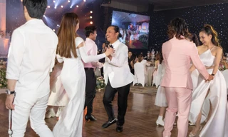 Tiệc khiêu vũ ở lễ cưới Khánh Thi và Phan Hiển