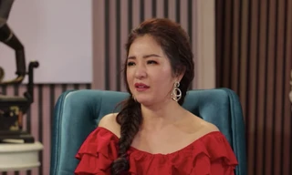 Danh hài Thuý Nga trong chương trình "Chuyện cuối tuần".