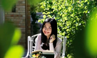 'MC không tuổi' VTV Đặng Châu Anh giờ ra sao?