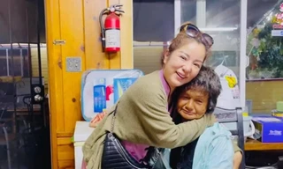 Showbiz 7/7: Thúy Nga đăng status cầu cứu lạ sau ồn ào về ca sĩ Kim Ngân