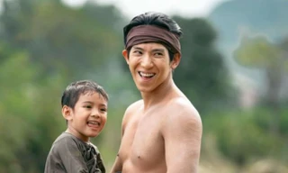 'Đèn âm hồn' chỉ bán được 7 vé một ngày