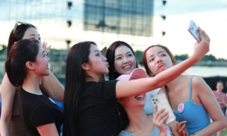 Khoảnh khắc đáng nhớ ở hậu trường Hoa hậu Việt Nam