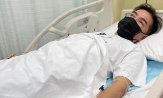 Showbiz 29/5: Đàm Vĩnh Hưng nhập viện sau tuyên bố vĩnh viễn ngưng nhận tiền từ thiện