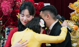 MC Mai Ngọc: 'Mẹ sụt 10 kg khi tôi gặp biến cố'