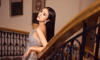 Á hậu Thuý An tung loạt ảnh cực nóng bỏng sau 3 năm giành ngôi vị