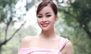 Á hậu Đào Hiền diện váy lệch vai quyến rũ tại sự kiện 