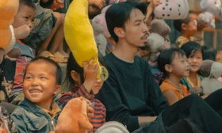 Người đẹp Lê Thanh Tú: 'Tôi không bất ngờ khi Đen Vâu được đề cử giải thưởng Gương mặt trẻ Việt Nam tiêu biểu’