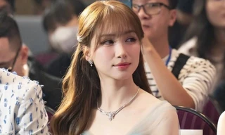 Showbiz 31/3: Hòa Minzy đính chính