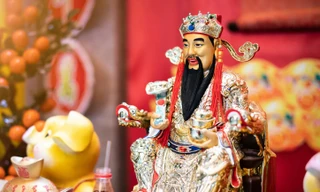 Có nên mua vàng ngày vía Thần tài?