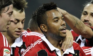 Robinho gia hạn hợp đồng với AC Milan đến 2016