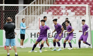 Đội tuyển Việt Nam sẽ vượt sức ép tại Bung Karno để giành chiến thắng. Ảnh: Hữu Phạm