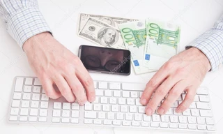 Một bộ phận bạn trẻ muốn sống được với kỹ năng lướt phím