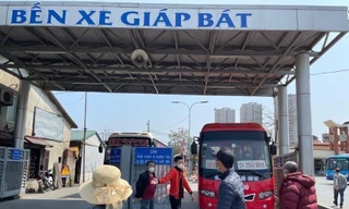 Doanh nghiệp vận tải ô tô gặp nhiều khó khăn sau dịch COVID-19. Ảnh: Như Ý