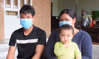 P.H cùng chồng và con gái hơn 1 tuổi 