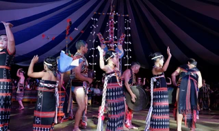 Mùa lễ hội của người Cơ Tu ở Đông Giang, Quảng Nam. Ảnh: Nguyễn Thành 