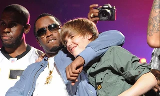 Diddy nâng đỡ Justin Bieber (phải) từ nhỏ, nhưng cũng mang đến không ít bi kịch