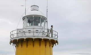 Hải đăng cổ Tiên Sa 120 năm tuổi thách thức thời gian. Ảnh: Nguyễn Thành 