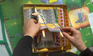 Khó cấm hoàn toàn việc đốt vàng mã, nên vàng mã tí hon là lựa chọn đáng hoan nghênh