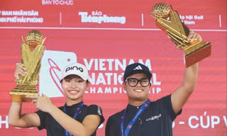 Lê Chúc An (trái) là nữ golfer nghiệp dư số 1 Việt Nam