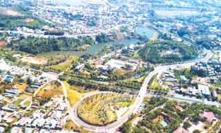 Trung tâm TP Gia Nghĩa, Đắk Nông nhìn từ trên cao. Ảnh: Lê Phước