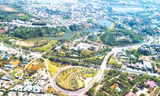 Trung tâm TP Gia Nghĩa, Đắk Nông nhìn từ trên cao. Ảnh: Lê Phước