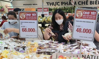 Nhộn nhịp sắm Tết tại siêu thị