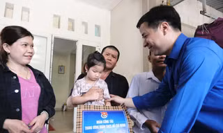 Sức sống mới trên đảo tiền tiêu