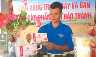 Để khôi phục, phát huy nét văn hóa của Thành Sen xưa và tạo nên những sản phẩm đặc trưng mới, thay đổi tập quán sản xuất của người dân, hướng đến phát triển du lịch, thành phố Hà Tĩnh triển khai dự án trồng sen quy mô lớn trên địa bàn