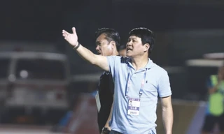 HLV Vũ Tiến Thành thường có phản ứng với giới trọng tài trong sự nghiệp. Ảnh: LT