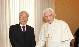 Tổng Bí thư Nguyễn Phú Trọng và Giáo hoàng Benedict XVI năm 2013. Ảnh: TTXVN