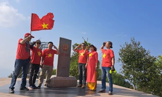 Tự hào đến với cột mốc số 0 ở A Pa Chải