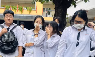 Sở GD&ĐT Bà Rịa - Vũng Tàu cấm các trường may thêm họa tiết trên áo (ảnh minh họa)