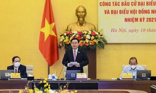 Chủ tịch Quốc hội Vương Ðình Huệ phát biểu tại Hội nghị. Ảnh: Như Ý