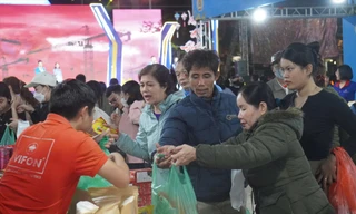 Công nhân Đà Nẵng được hỗ trợ mua sắm Tết với phiếu mua hàng miễn phí 