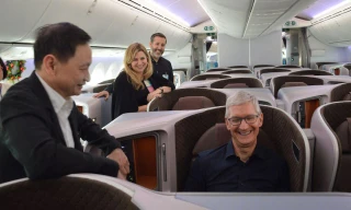 Lý do CEO Apple buộc phải đi máy bay riêng