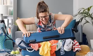 Tiếp viên hàng không nói cách đóng gói hành lý tối ưu khi đi máy bay