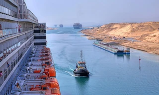 Tuyến du ngoạn kênh đào Suez 'loạn nhịp' 
