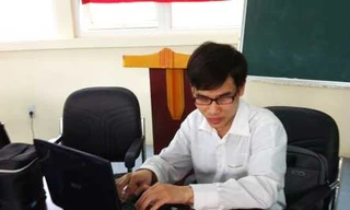 Nghị lực phi thường của chàng sinh viên khiếm thị