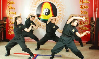 Các võ sinh Nam Huỳnh Đạo đang luyện tập.